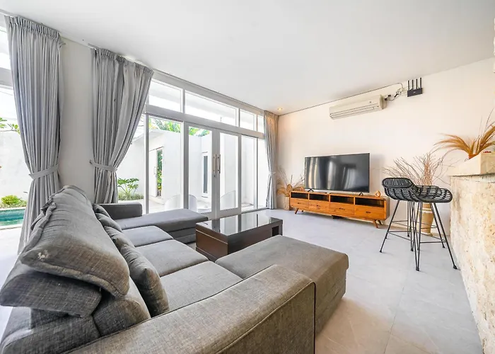 Bright Modern 3br In