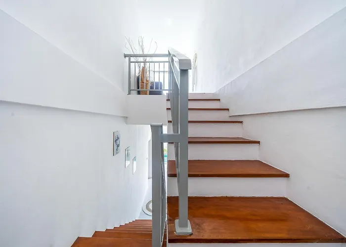 Villa Bright Modern 3br In Canggu