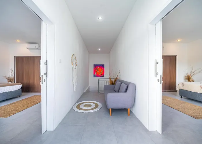 Villa Bright Modern 3br In