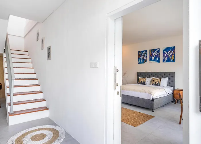 Villa Bright Modern 3br In Canggu